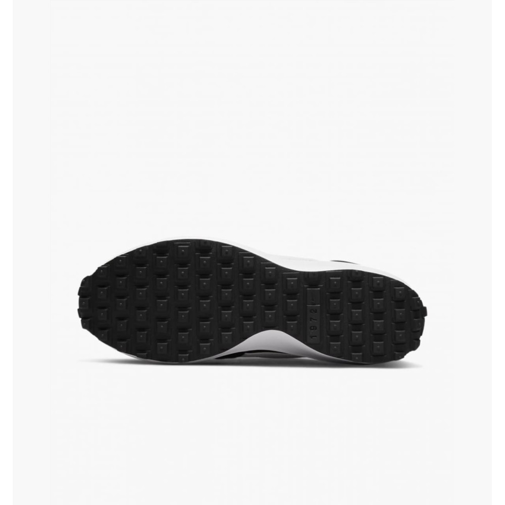 Кросівки жіночі Nike Waffle Debut Black