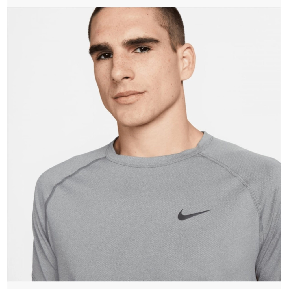 Футболка Nike Dri-Fit Ready Grey DV9815-084