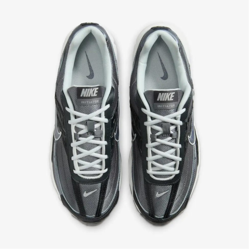 Кросівки Nike INITIATOR