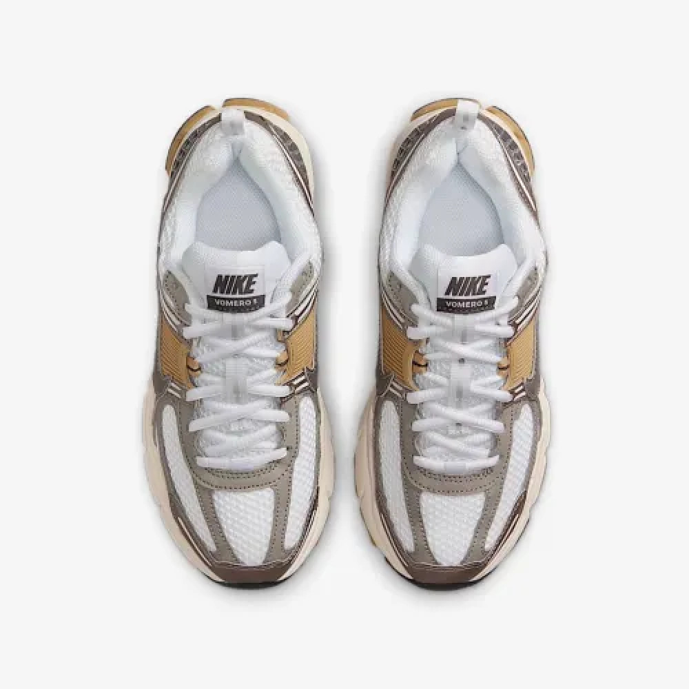 Кроівки Nike Zoom Vomero 5
