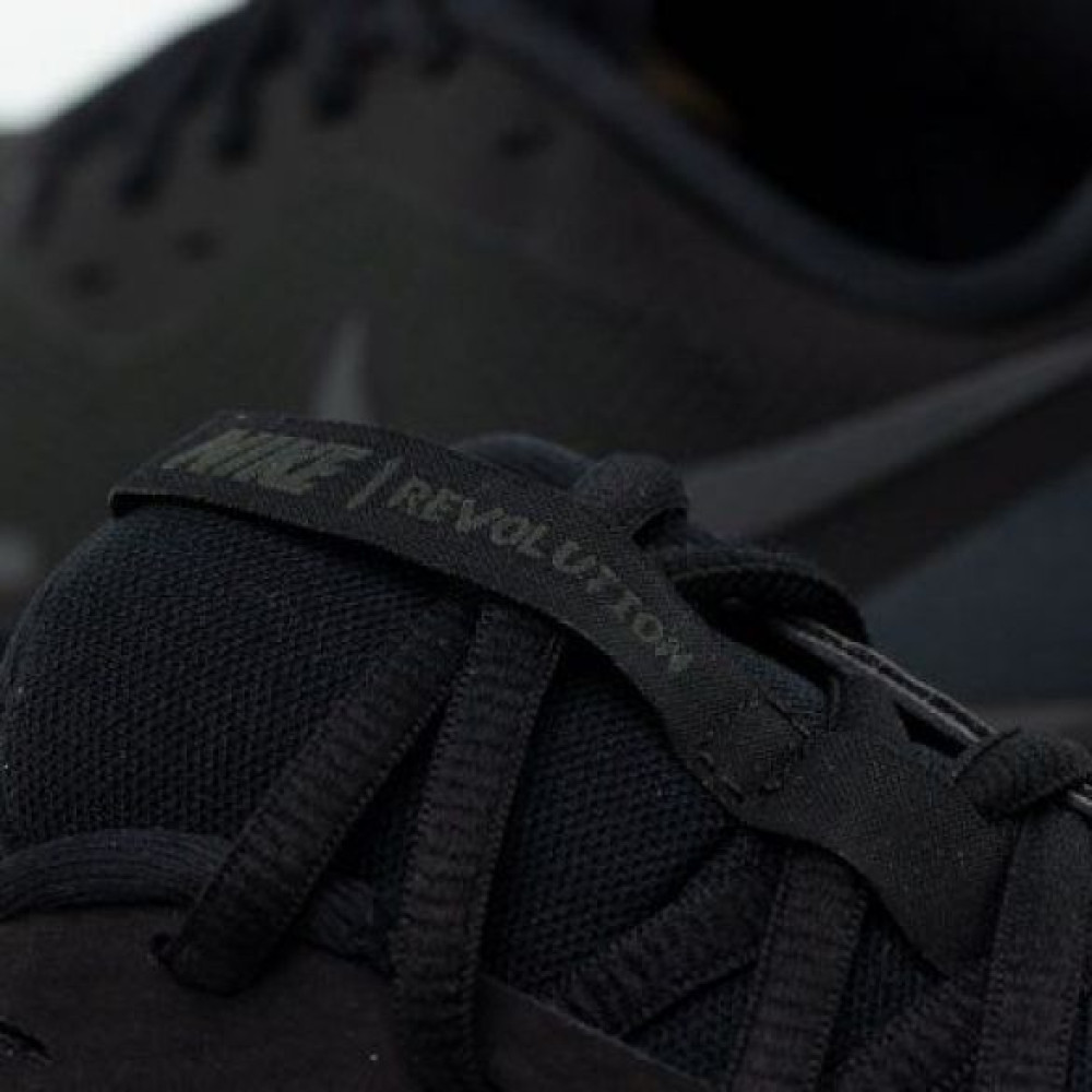 Кроссовки Nike REVOLUTION 5 