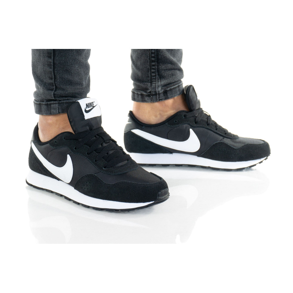 Кроссовки Nike MD Valiant GS
