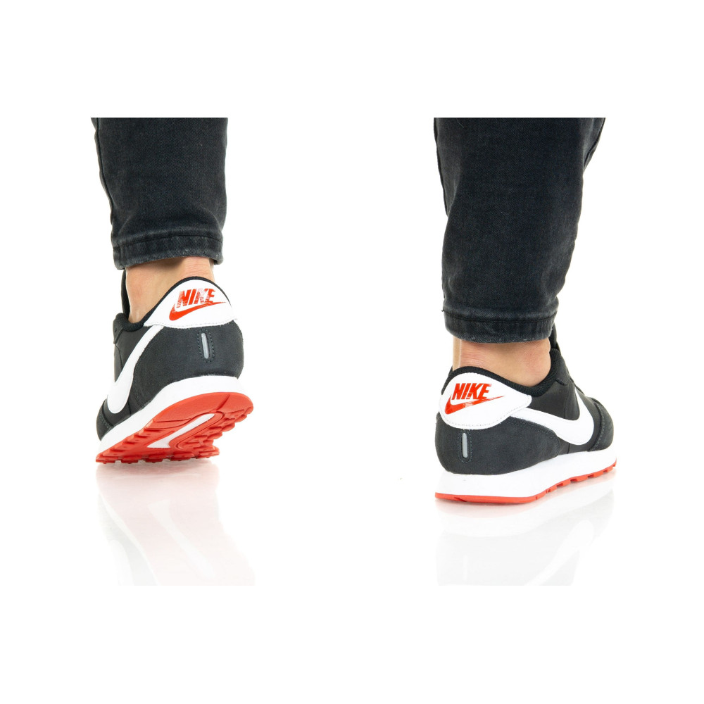 Кросівки Nike MD Valiant