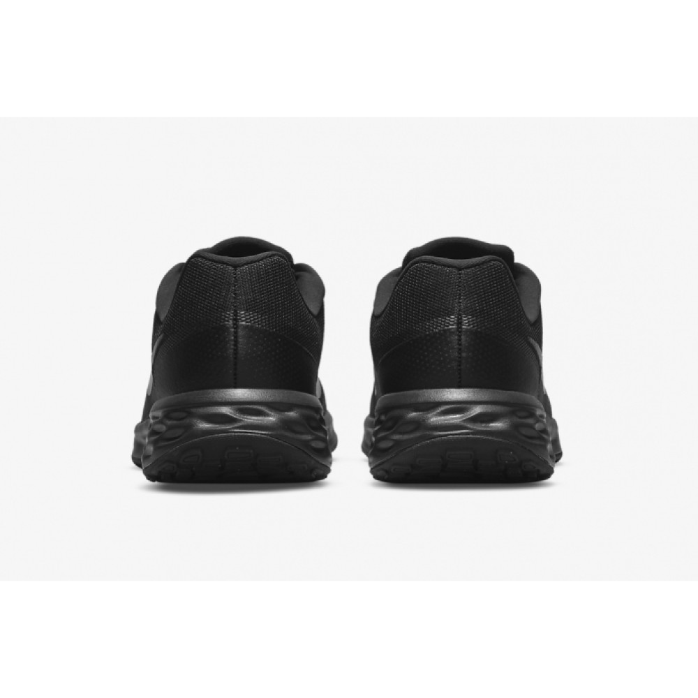 Кроссовки Nike Revolution 6