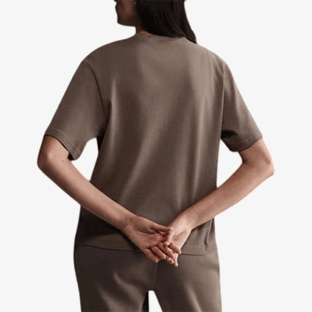 Футболка Nike Sportswear Essential