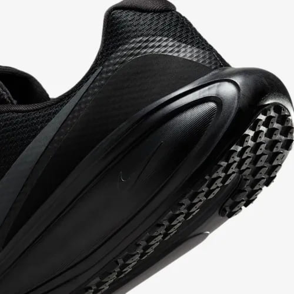Кроссовки мужские Nike Revolution 8 Black