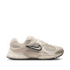 Кросівки жіночі Nike V5 Rnr Beige