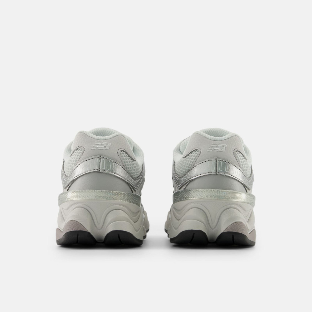 Підліткові кросівки New Balance 9060