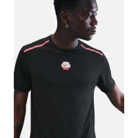 Футболка Nike RUN TEE 