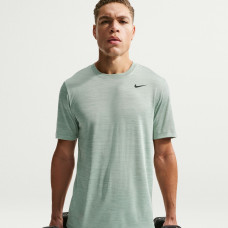 Футболка чоловіча Nike Dri- F I T Legend MenS T- Shirt