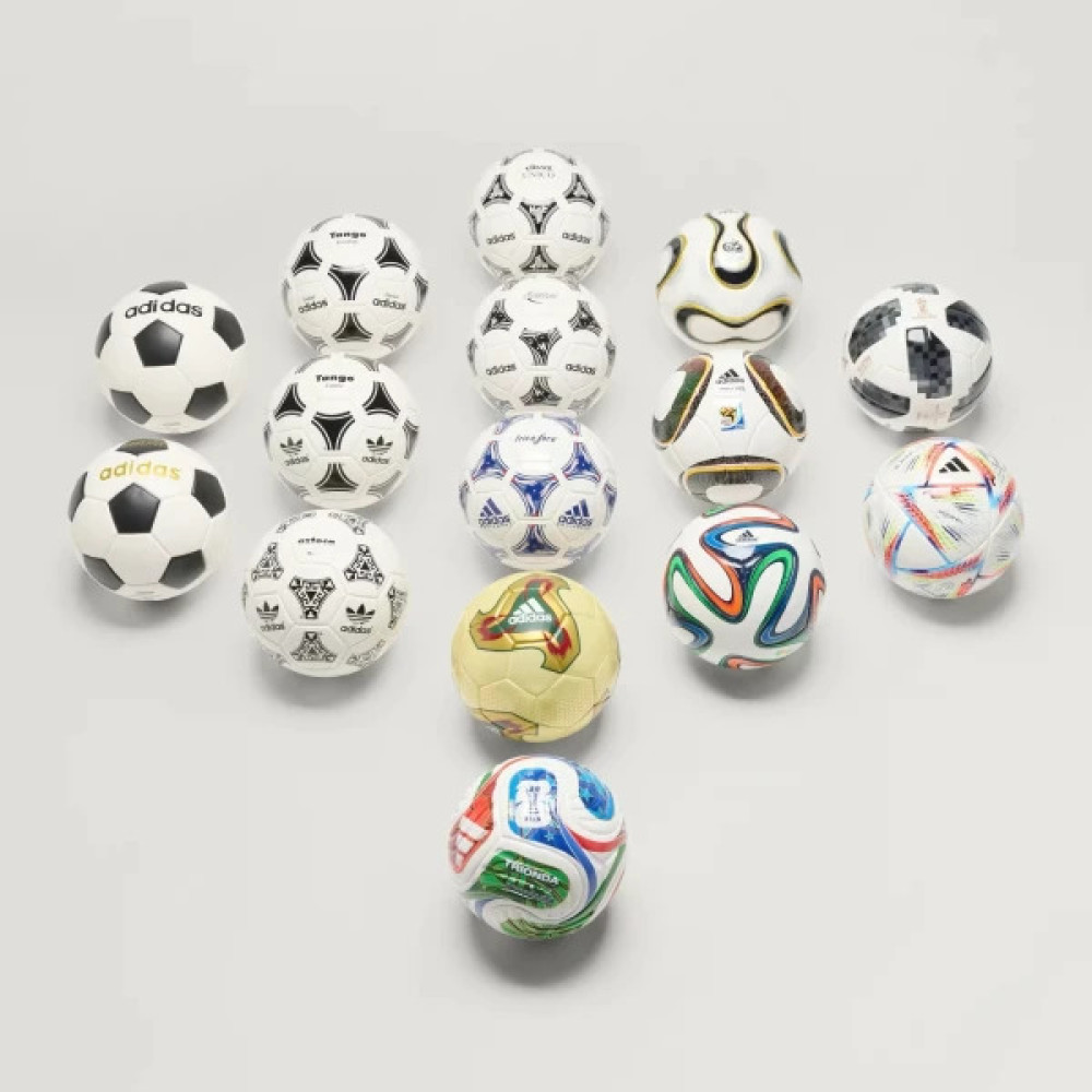 Набір м'ячів Adidas FIFA World Cup 26 Historical Mini Ball Set