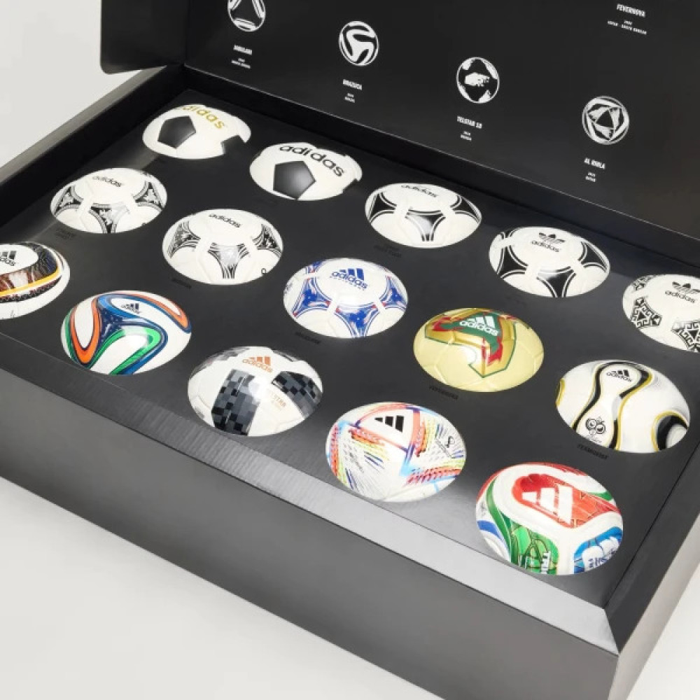 Набір м'ячів Adidas FIFA World Cup 26 Historical Mini Ball Set