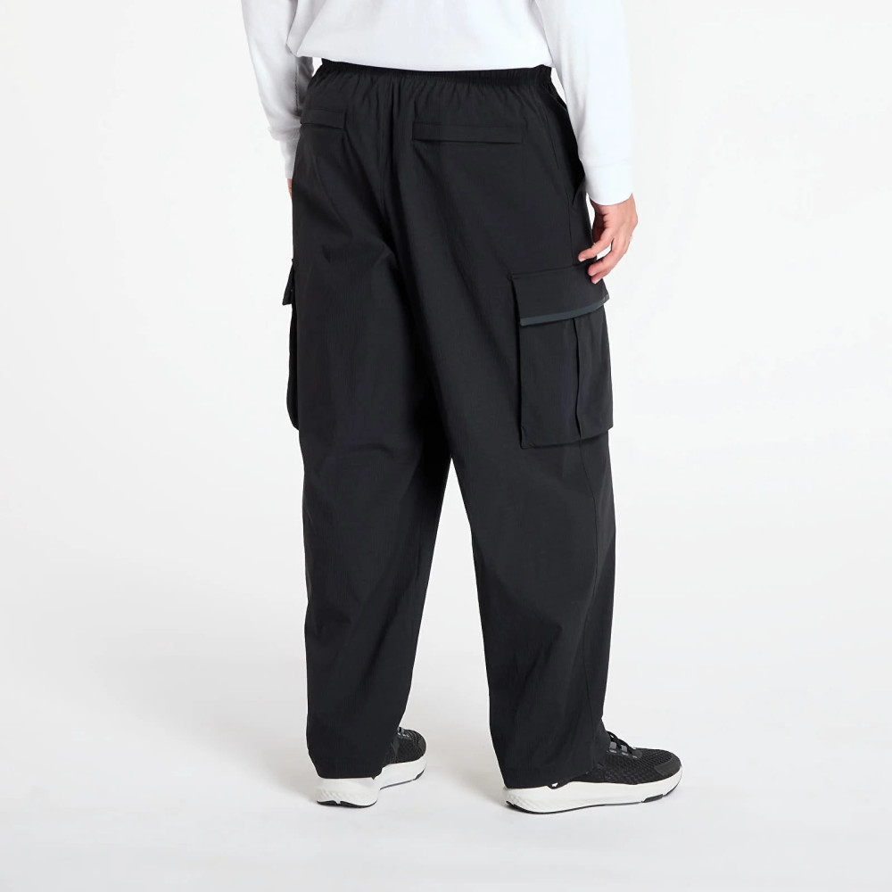 Чоловічі чорні спортивні штани (костюм) UA UNSTPBLE TXTR WOVEN CARGO