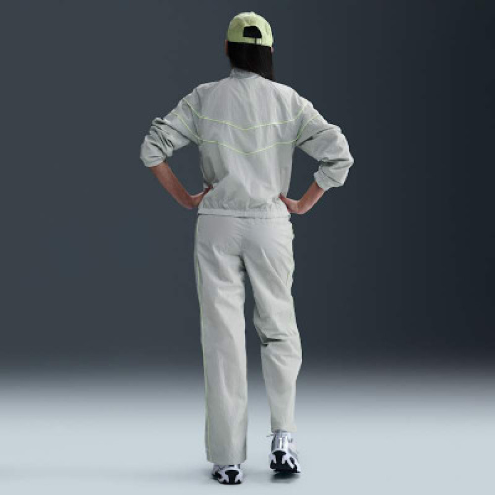 Ветровка Nike Windrunner Loose UV Woven Full-Zip Jacket