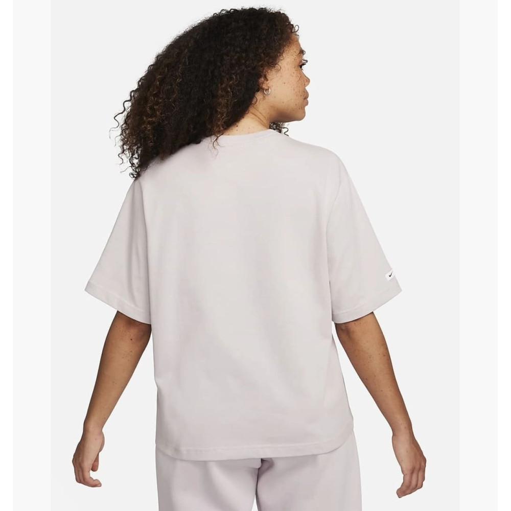 Футболка жіноча Nike T-Shirt Sportswear Classic