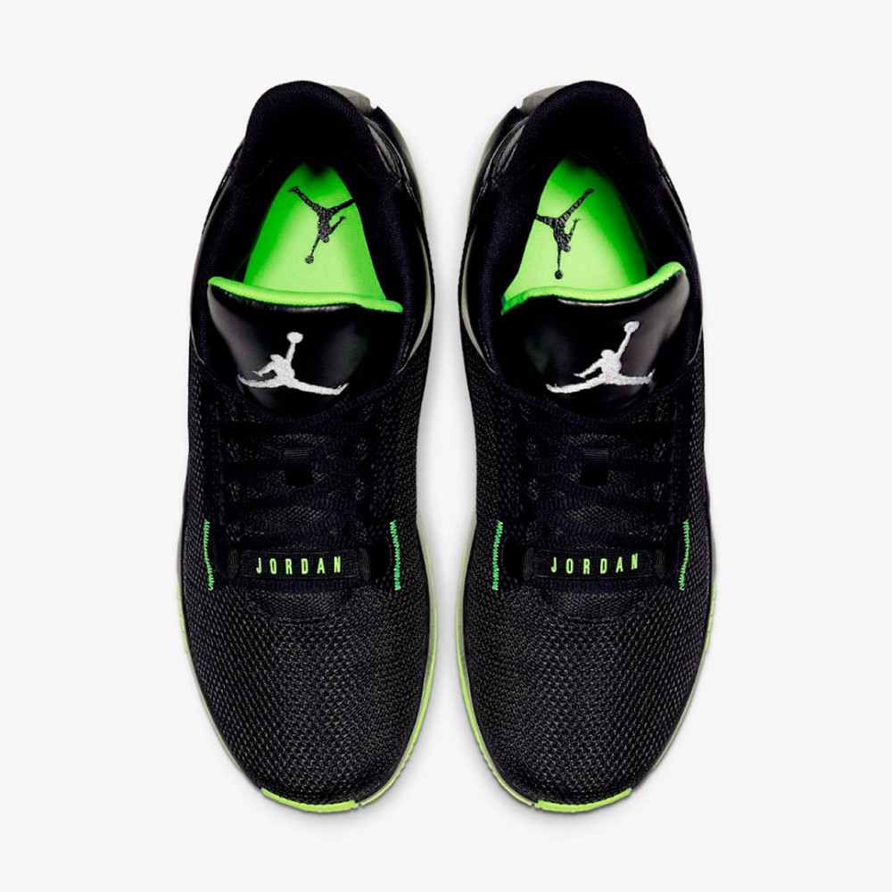 Мужские черные кроссовки Jordan 2X3
