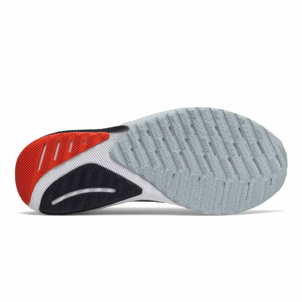 Чоловічі сірі кросівки для бігу New Balance Shando