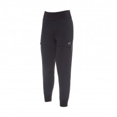 Чорні спортивні штани New Balance All Terrain Crop