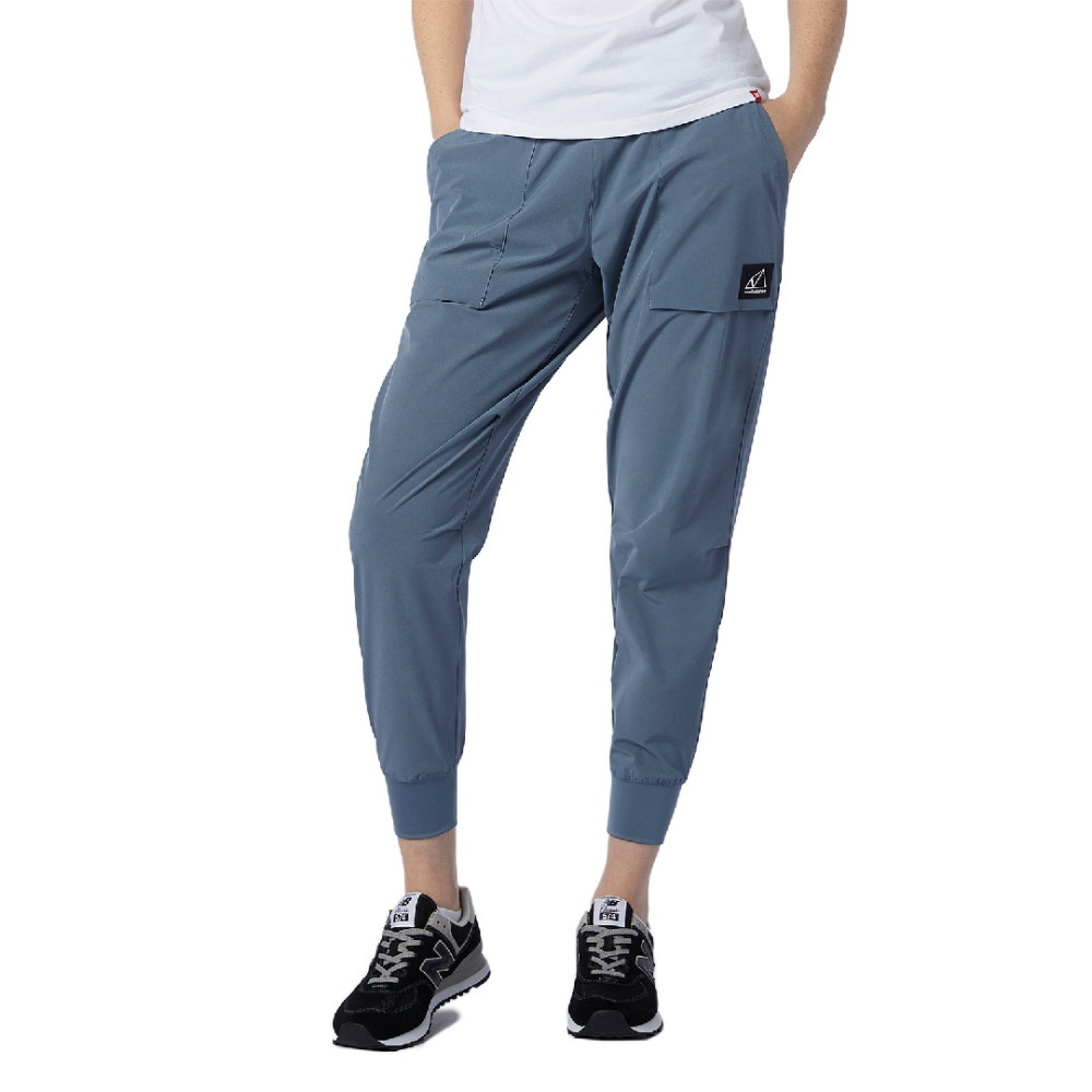 Жіночі сині спортивні штани New Balance All Terrain Crop