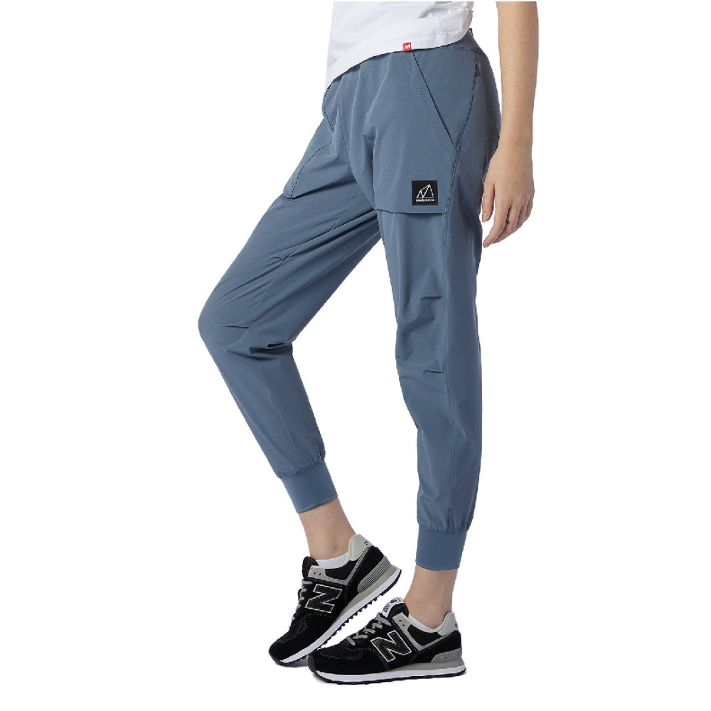 Жіночі сині спортивні штани New Balance All Terrain Crop