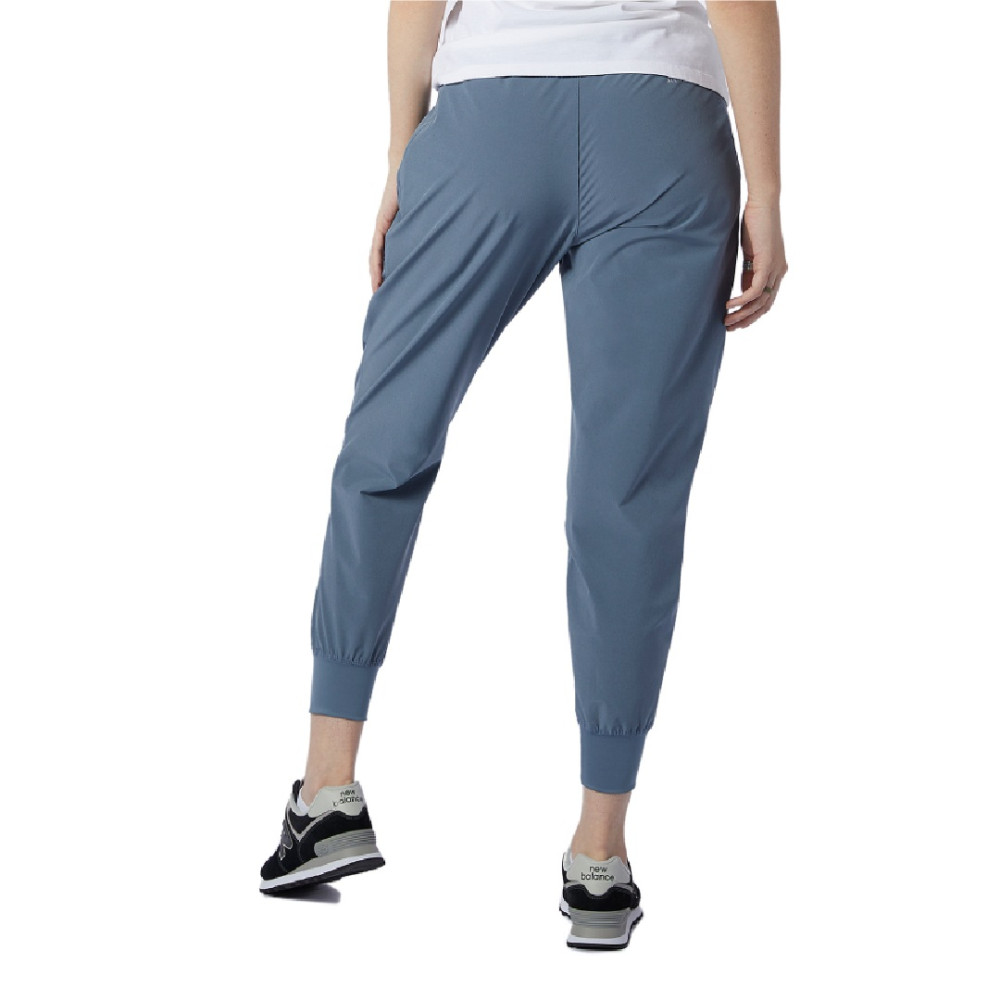 Жіночі сині спортивні штани New Balance All Terrain Crop