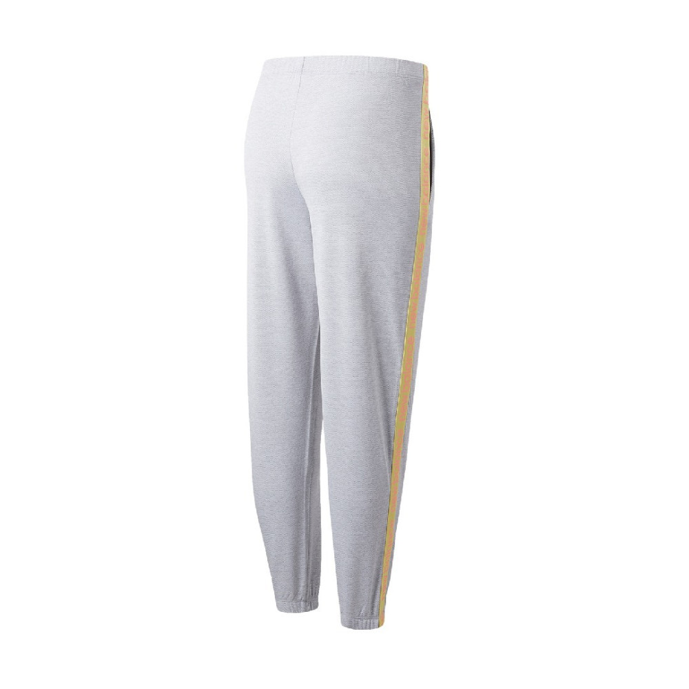 Женские серые спортивные штаны New Balance Relentless Jogger