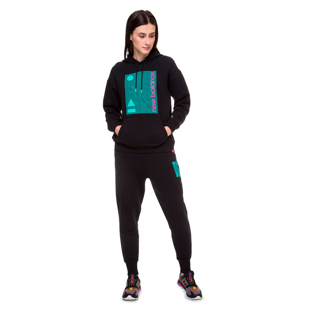 Спортивні чорні штани New Balance Essentials Terrain Fleece