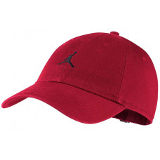 Червона кепка Nike JUMPMAN
